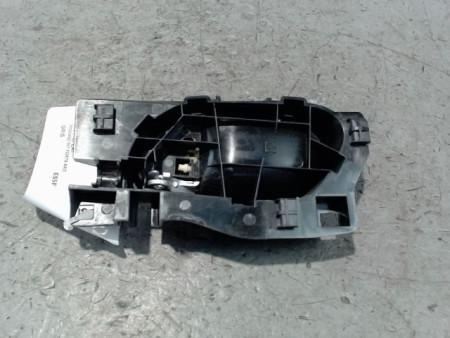 POIGNEE INTERIEURE PORTE ARRIERE DROIT PEUGEOT 207 2011-