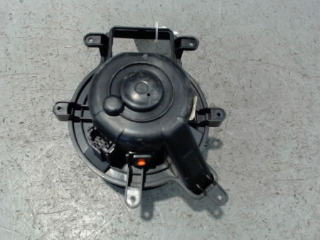 MOTEUR VENTILATEUR CHAUFFAGE PEUGEOT 5008 2009-