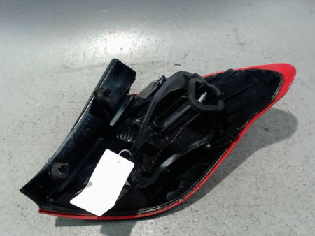 FEU ARRIERE GAUCHE  CITROEN C4 2010-