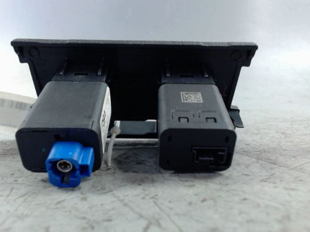 PORT USB/AUX PEUGEOT 308 2011-