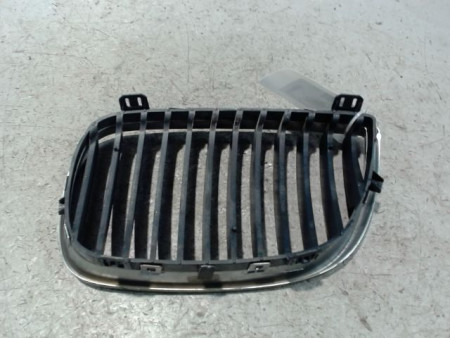 GRILLE CALANDRE DROIT B.M.W. SERIE 1