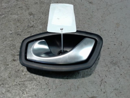 POIGNEE INTERIEURE PORTE ARRIERE GAUCHE RENAULT CLIO III 2009-