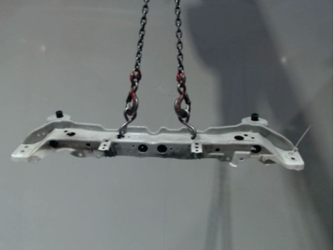 TRAVERSE SUPERIEURE ARMATURE AVANT TOYOTA YARIS 2005-