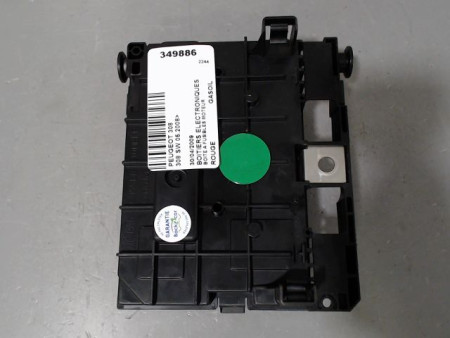 BOITE A FUSIBLES PEUGEOT 308 SW 2008-