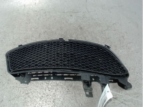 GRILLE VENTILATION PARE-CHOC AVG MERCEDES CLASSE A 2004-