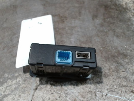 PORT USB/AUX RENAULT TWINGO 2 2009-