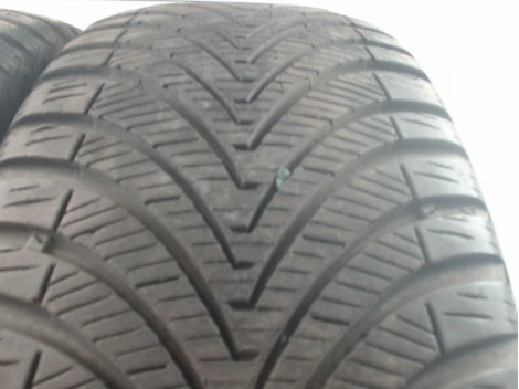 Paire de pneus KUMHO SOLUS 4S HA32 185 55 15 86 H