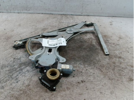 MECANISME+MOTEUR LEVE-GLACE AVANT GAUCHE TOYOTA COROLLA VERSO 2007-