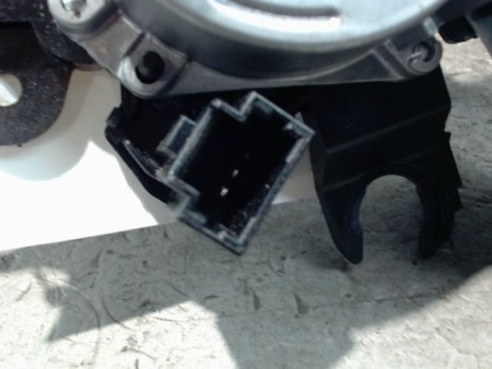 MOTEUR ESSUIE-GLACE ARRIERE DACIA DUSTER 2010-