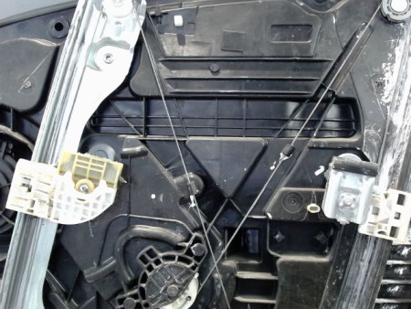 MECANISME+MOTEUR LEVE-GLACE AVANT GAUCHE HYUNDAI I30