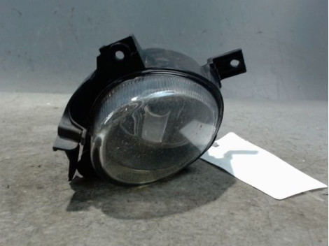 PHARE ANTIBROUILLARD AVANT GAUCHE AUDI A4 2004-