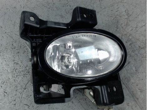 PHARE ANTIBROUILLARD AVANT DROIT MAZDA MAZDA 3  5P