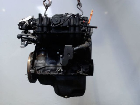 MOTEUR ESSENCE VOLKSWAGEN POLO 94-99 60 1.4