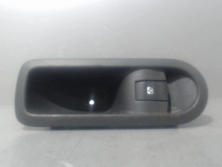 COMMANDE LEVE-GLACE PORTE ARG RENAULT MEGANE II PH1 02-05