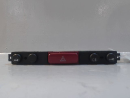 BOUTON DE WARNING ALFA ROMEO 147 2004-