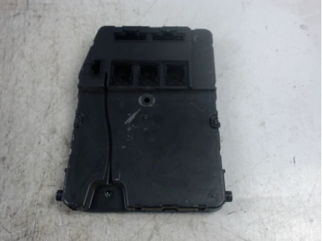 PLATINE FUSIBLE HABITACLE RENAULT SCENIC II PH2 2006-