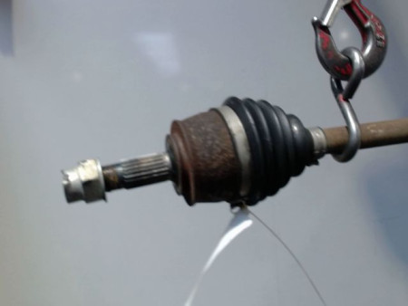 TRANSMISSION AVANT GAUCHE FIAT GRANDE PUNTO 2005- 1.2