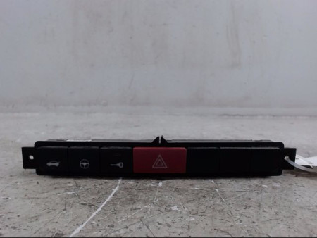 BOUTON DE WARNING FIAT GRANDE PUNTO 2005-