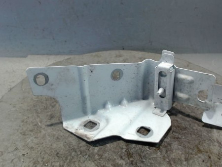 SUPPORT AILE AVD RENAULT TRAFIC