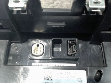 ECRAN GPS PEUGEOT 208
