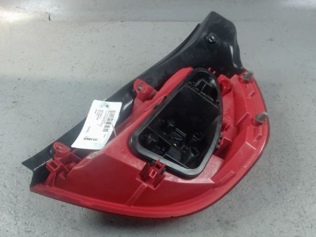 FEU ARRIERE GAUCHE  RENAULT CLIO III 2010-