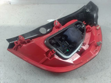 FEU ARRIERE GAUCHE  RENAULT CLIO III 2010-