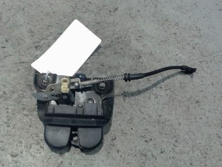 SERRURE HAYON  AUDI A4 AVANT 01-04