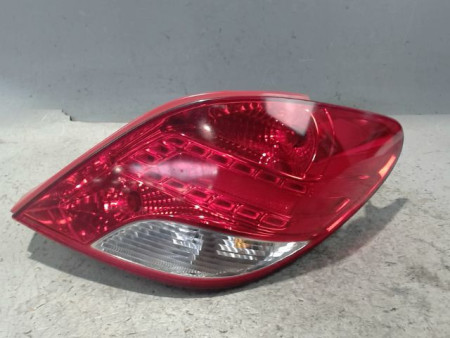 FEU ARRIERE DROIT PEUGEOT 207 2011-
