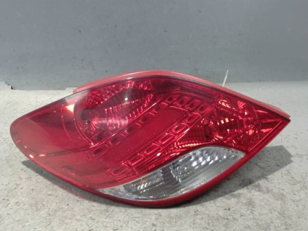 FEU ARRIERE GAUCHE  PEUGEOT 207 2011-