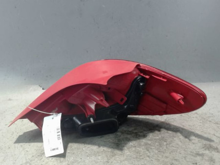 FEU ARRIERE GAUCHE  PEUGEOT 207 2011-