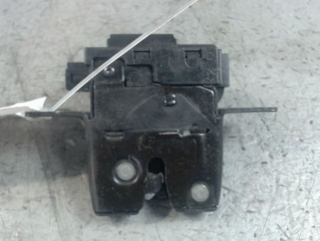 SERRURE HAYON  RENAULT CLIO III 2010-