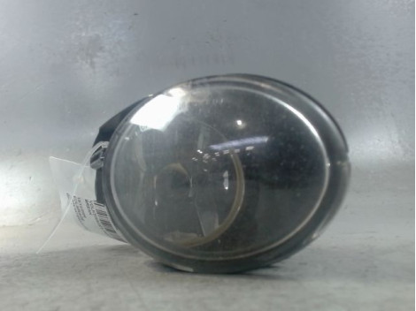 PHARE ANTIBROUILLARD AVANT DROIT VOLKSWAGEN PASSAT SW 2005-