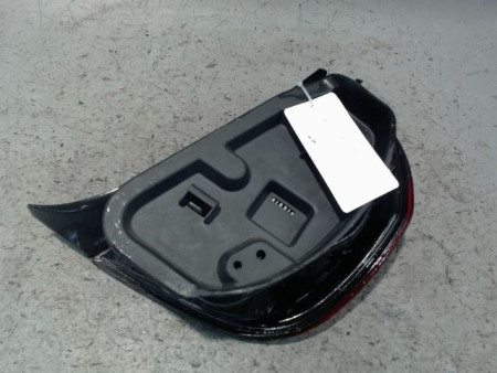 FEU ARRIERE GAUCHE  CITROEN C5 2001-2004