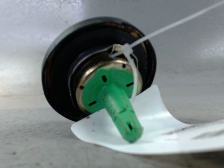BOUCHON RESERVOIR A CARBURANT ROVER 75