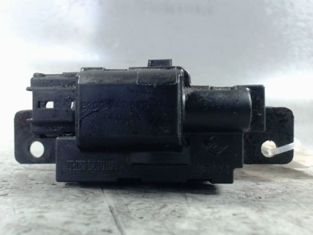 SERRURE HAYON  RENAULT SCENIC II PH1 02-06