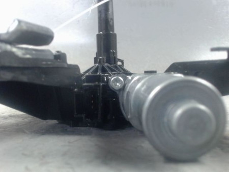 MOTEUR ESSUIE-GLACE ARRIERE PEUGEOT 308 2011-