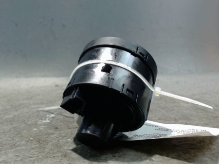 COMMANDE ECLAIRAGE VOLKSWAGEN POLO 2009-