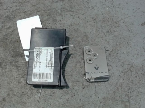 LECTEUR DE CARTE RENAULT LAGUNA II 2005-2007