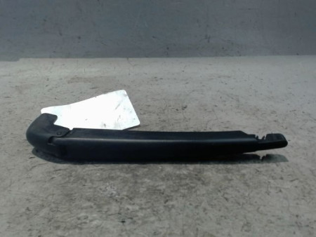BRAS ESSUIE-GLACE ARRIERE FIAT 500 2007-