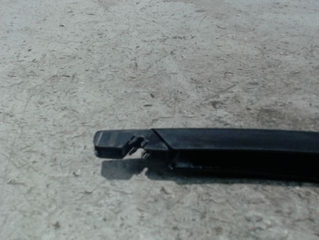 BRAS ESSUIE-GLACE ARRIERE FIAT 500 2007-
