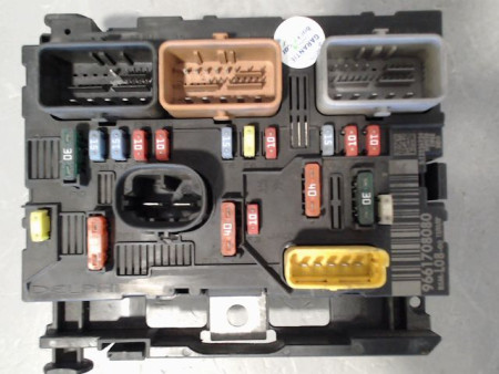 BOITE A FUSIBLES CITROEN C4 PICASSO