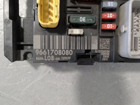BOITE A FUSIBLES CITROEN C4 PICASSO
