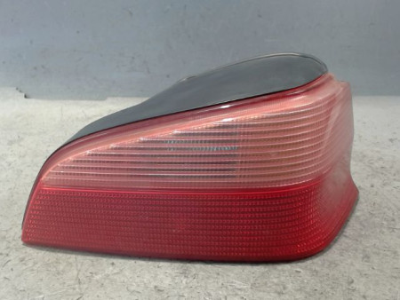 FEU ARRIERE DROIT PEUGEOT 106 96-2003