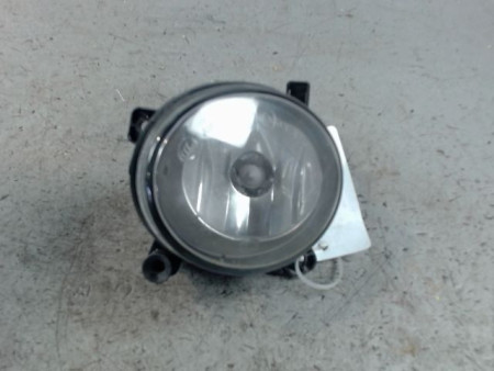 PHARE ANTIBROUILLARD AVANT DROIT AUDI A6 2001-