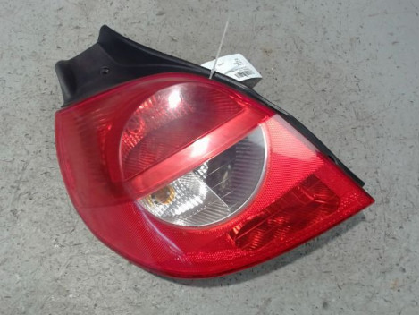 FEU ARRIERE GAUCHE  RENAULT CLIO III 2005-
