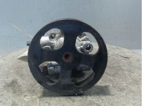 POMPE DIRECTION ASSISTEE TOYOTA COROLLA VERSO 2004-2007