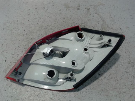 FEU ARRIERE GAUCHE  SKODA FABIA BREAK 2008-