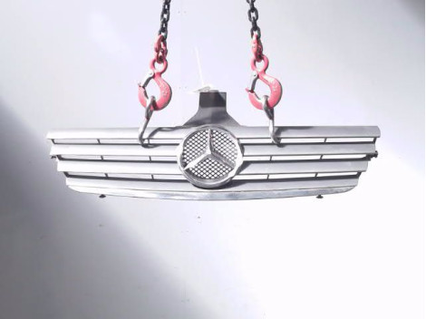 CALANDRE MERCEDES CLASSE C 2000-