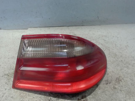 FEU ARRIERE DROIT MERCEDES E220