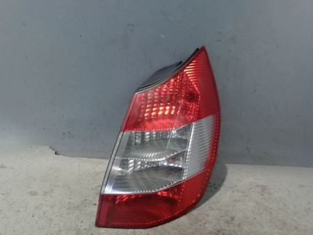 FEU ARRIERE DROIT RENAULT GRAND SCENIC II 2004-06